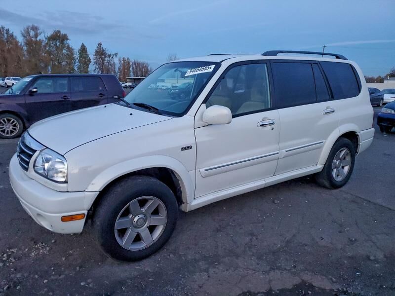 Suzuki XL7