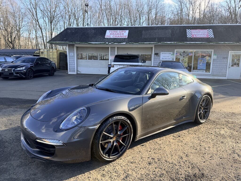2015 PORSCHE 911