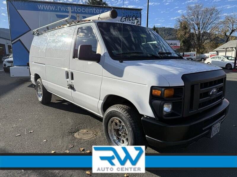 2010 FORD E-250