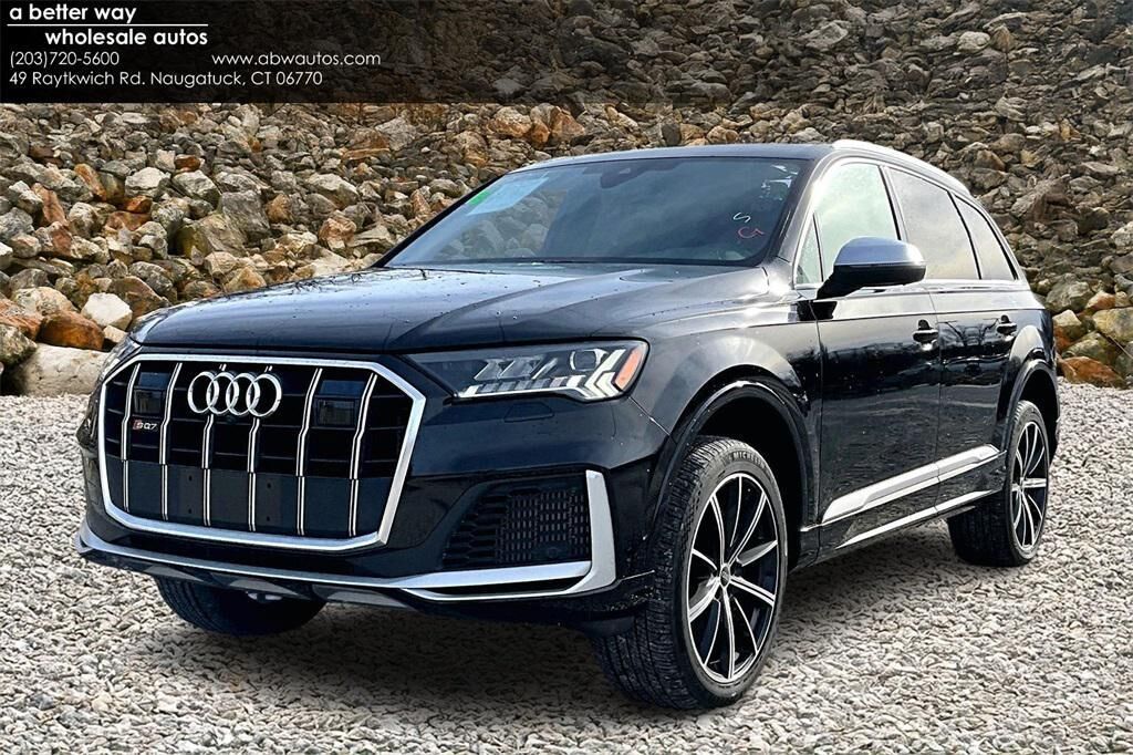 2022 AUDI SQ7