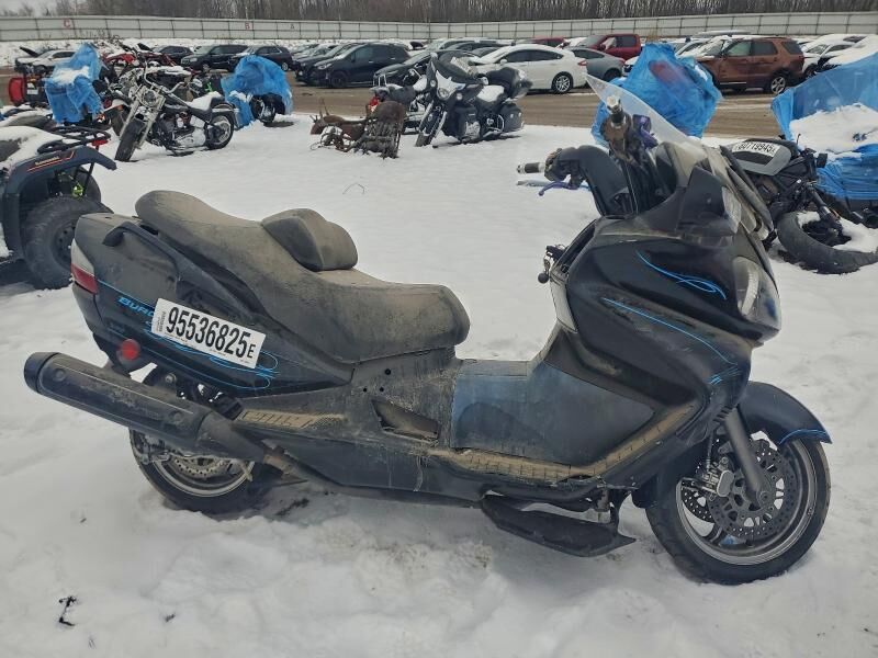 Suzuki AN650