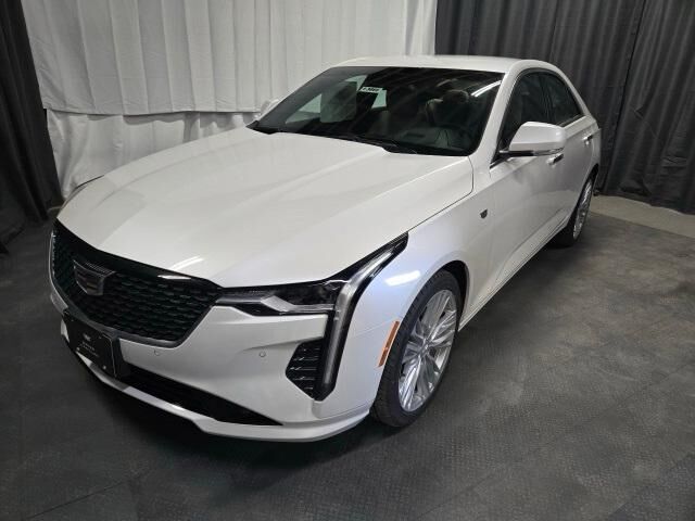 2025 CADILLAC CT4