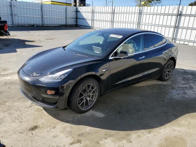 2019 TESLA Model 3