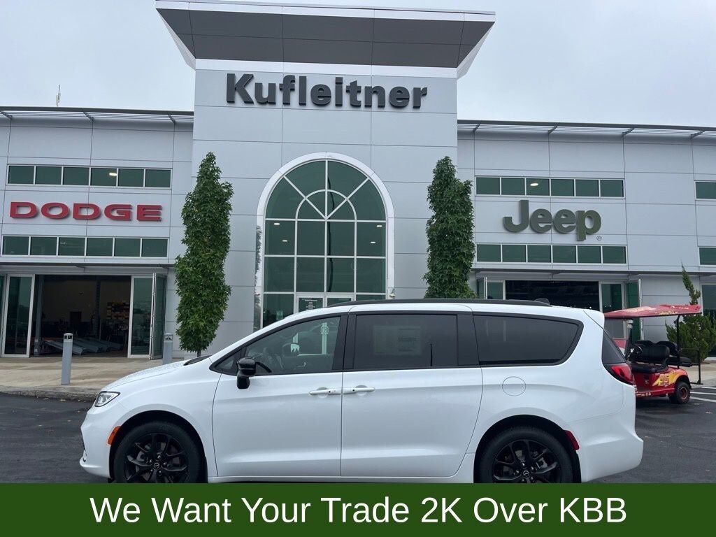 2026 CHRYSLER Pacifica