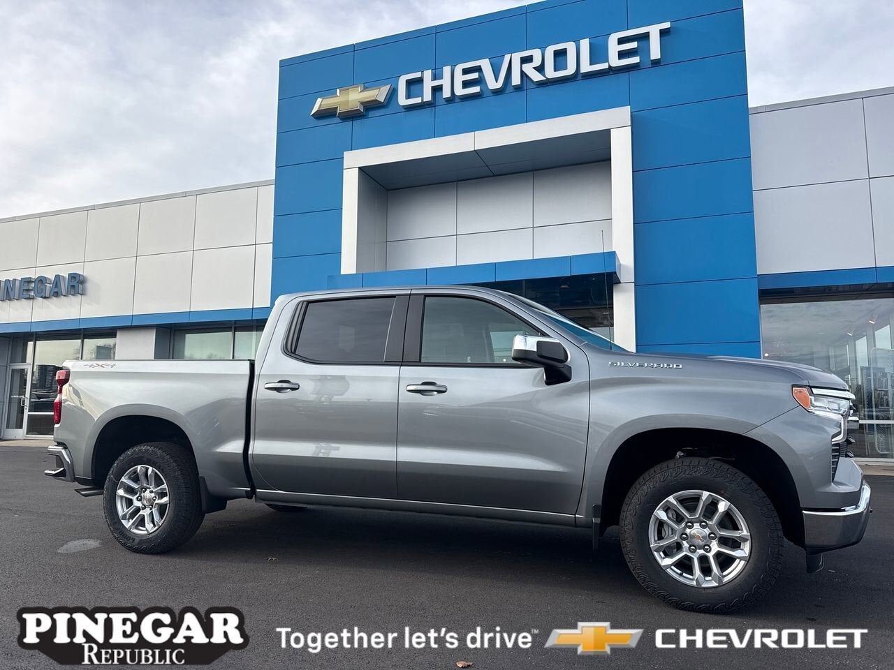 2026 CHEVROLET Silverado