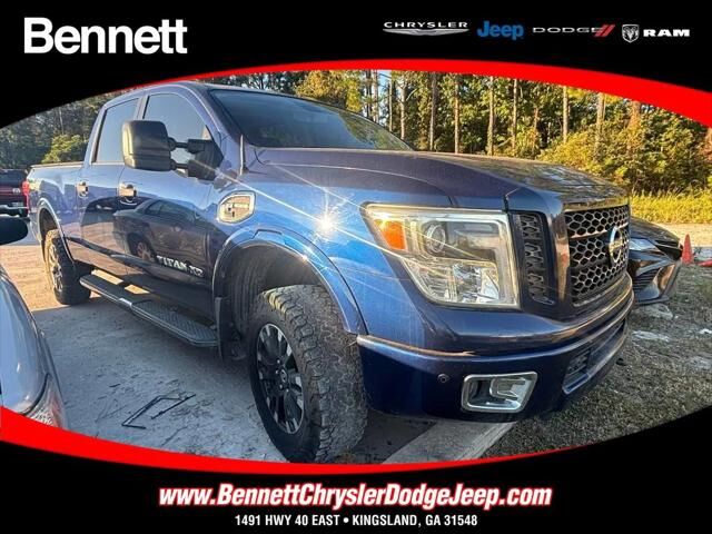 2017 NISSAN Titan