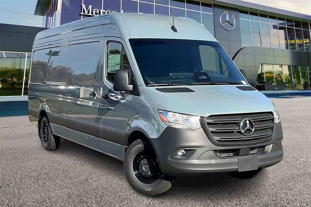 2026 MERCEDES-BENZ Sprinter