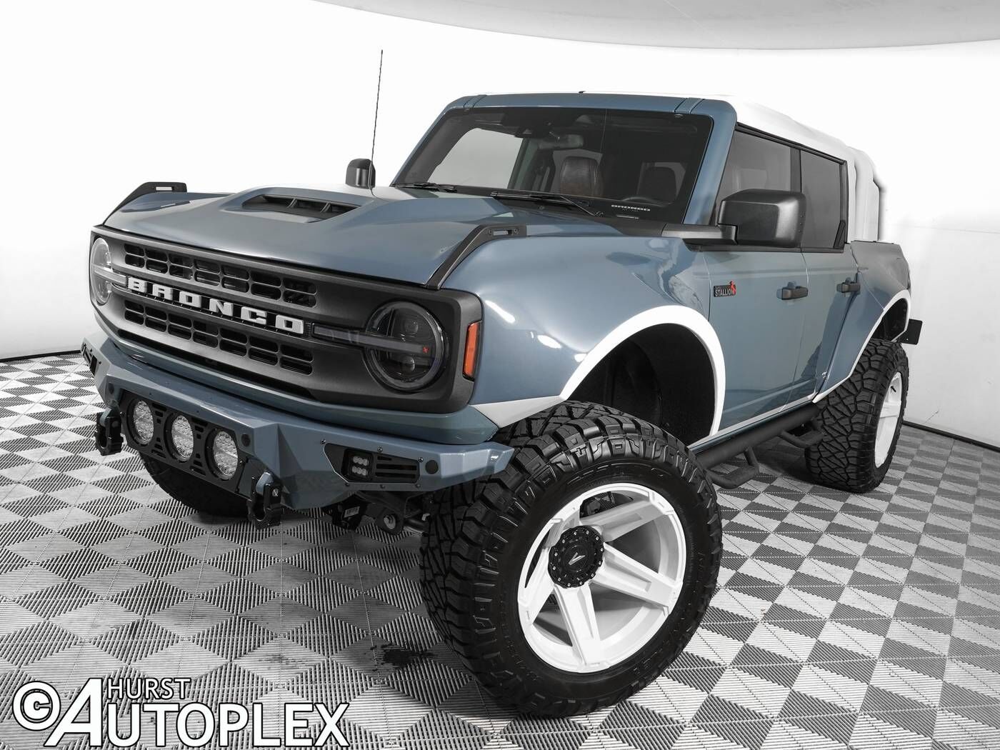 2025 FORD Bronco