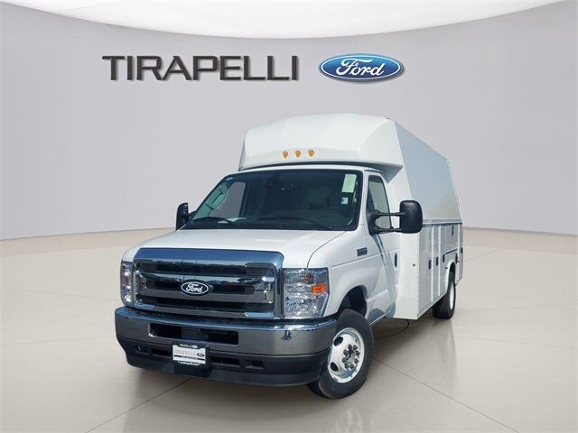 2026 FORD E-450