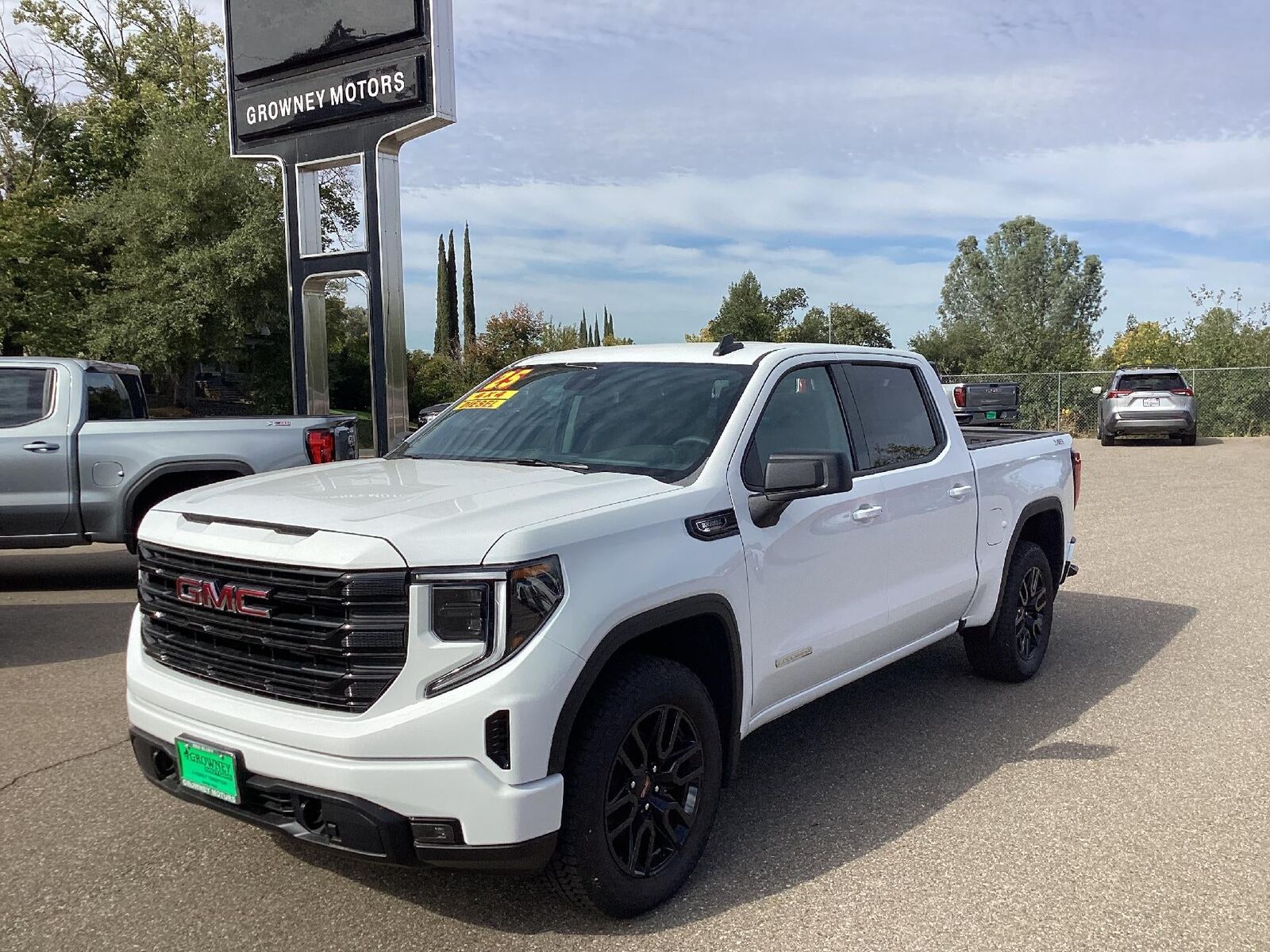 2025 GMC Sierra
