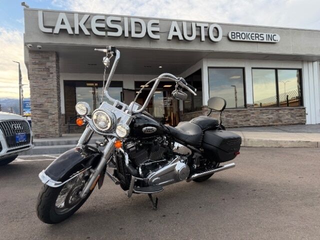 2024 HARLEY DAVIDSON FLHCS / Heritage Classic 114