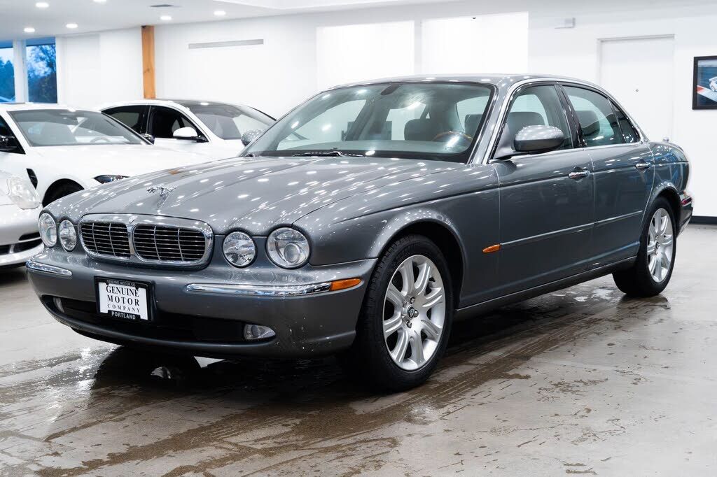 2005 JAGUAR XJ