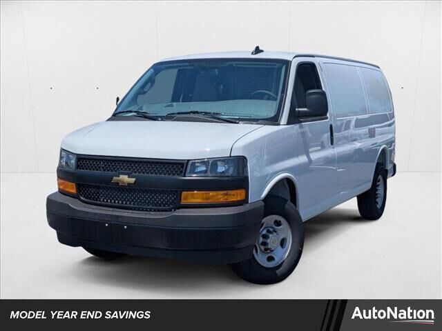 2025 CHEVROLET Express