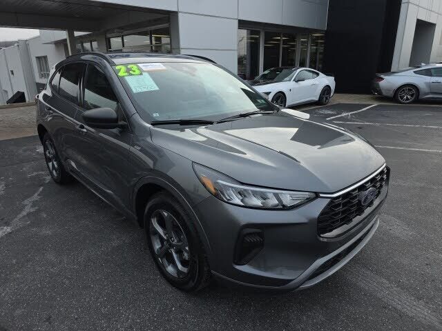2023 FORD Escape