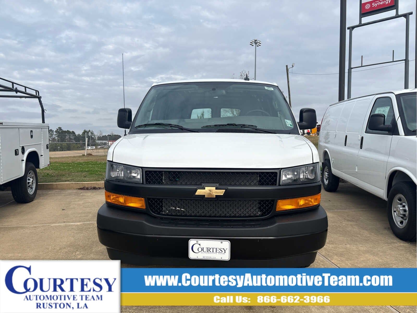 2025 CHEVROLET Express