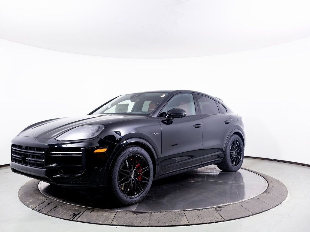 2025 PORSCHE Cayenne
