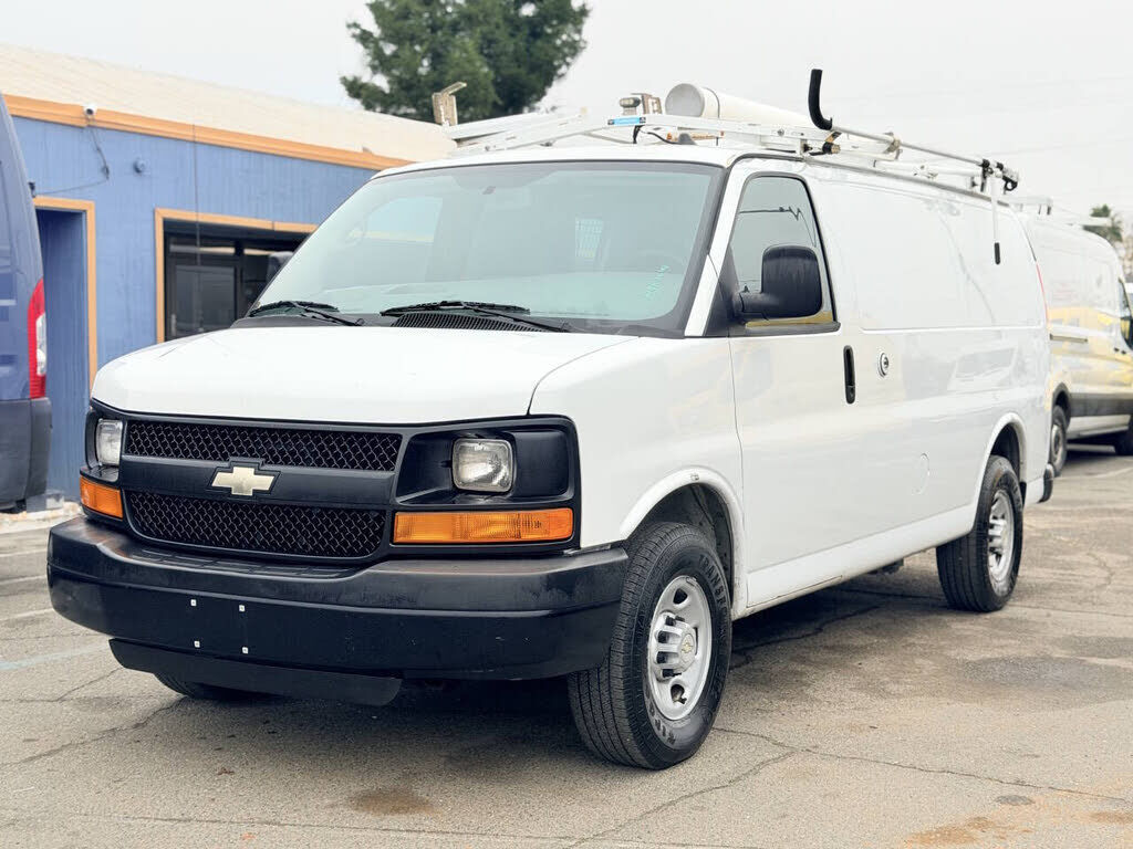 2013 CHEVROLET Express
