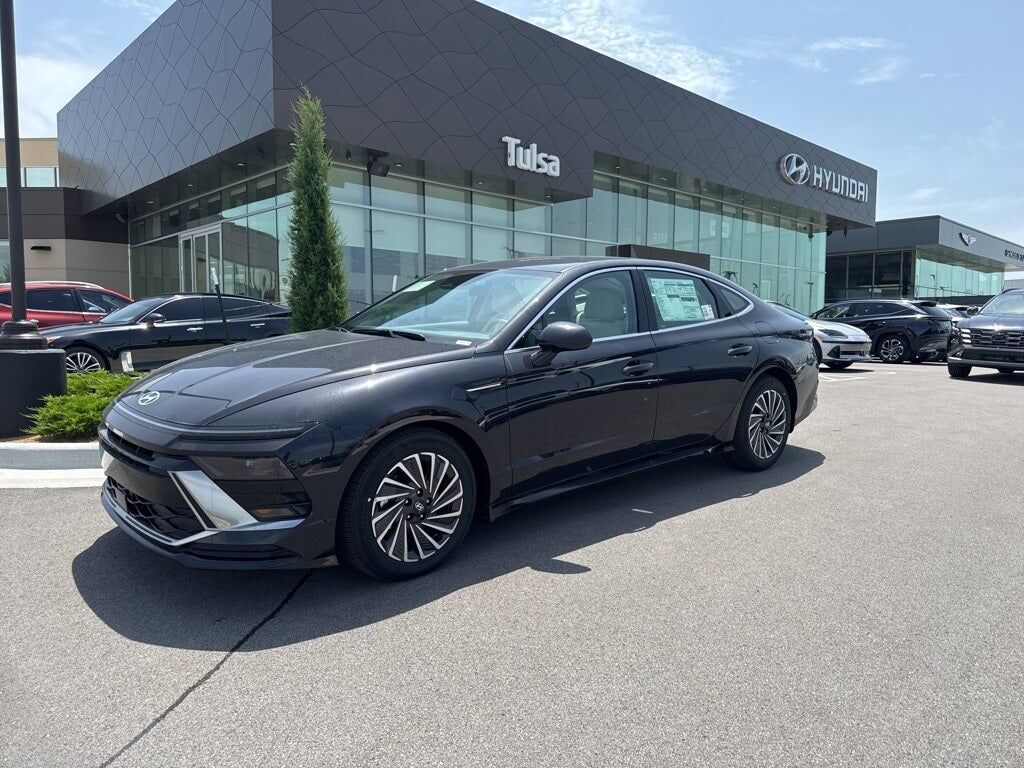 2025 HYUNDAI Sonata
