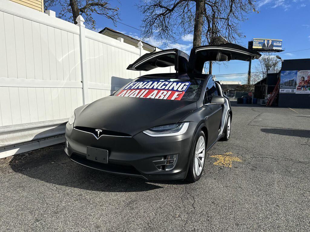 2017 TESLA Model X