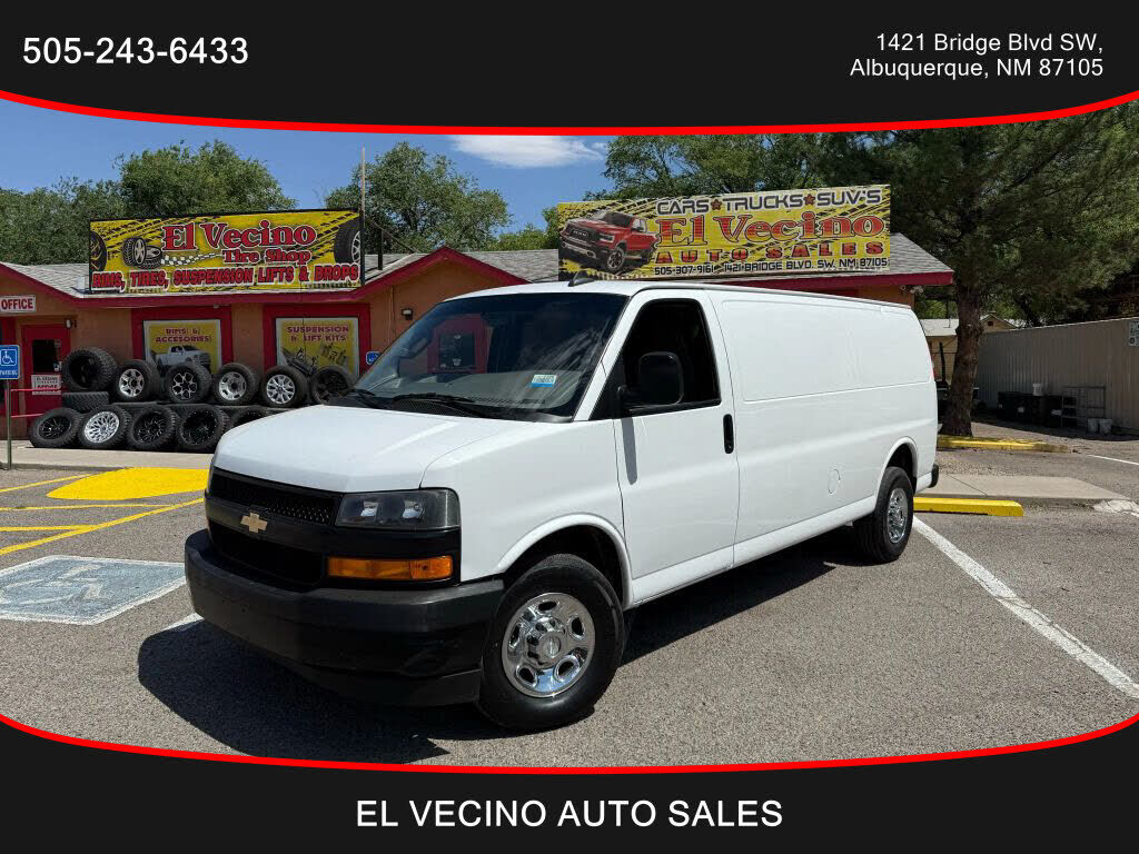 2020 CHEVROLET Express