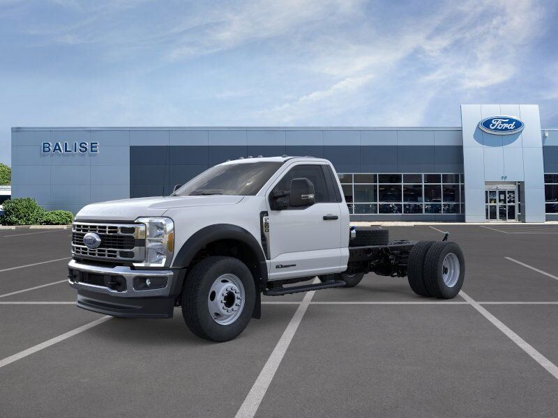 2025 FORD F-600