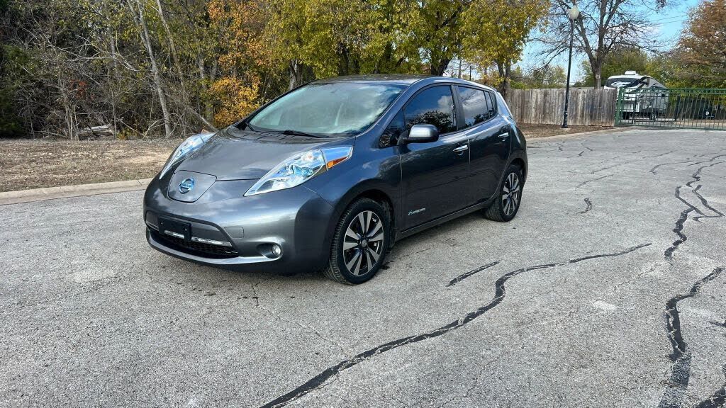 2015 NISSAN Leaf