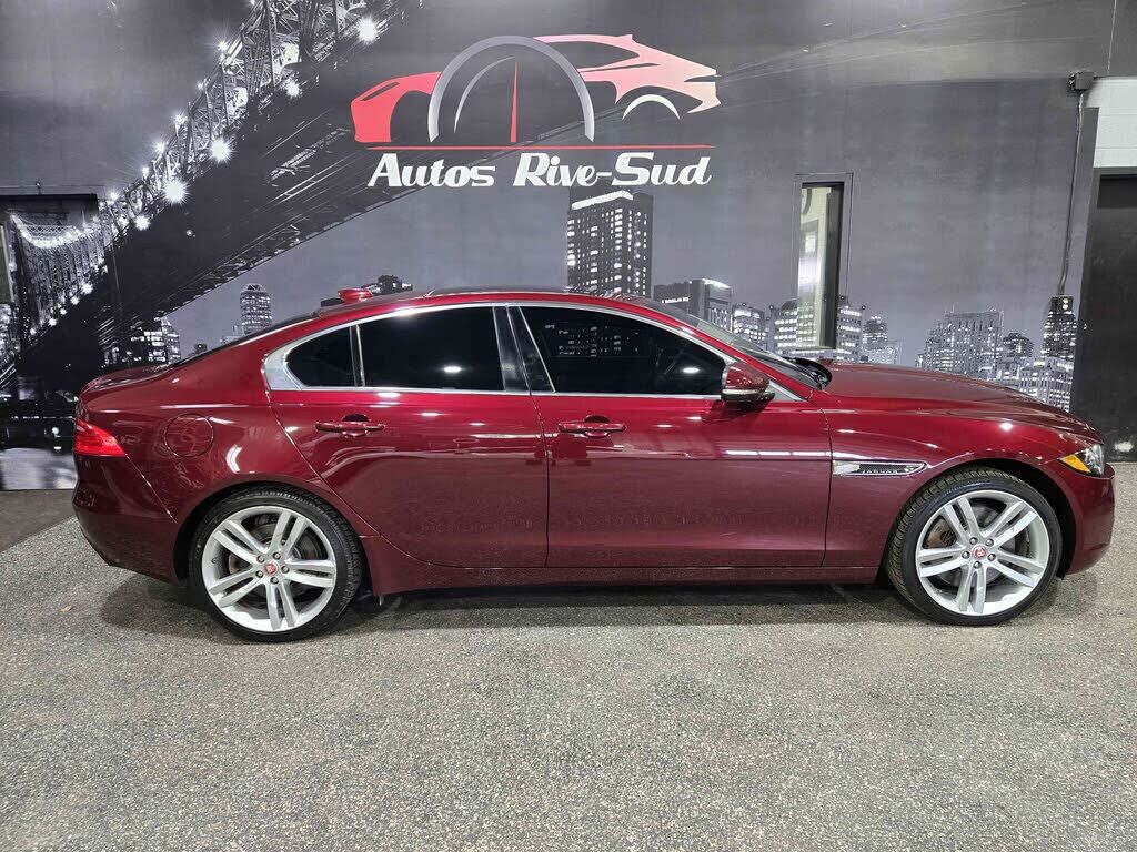 Jaguar XE