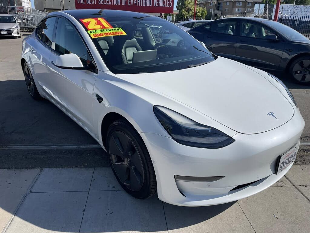 2021 TESLA Model 3