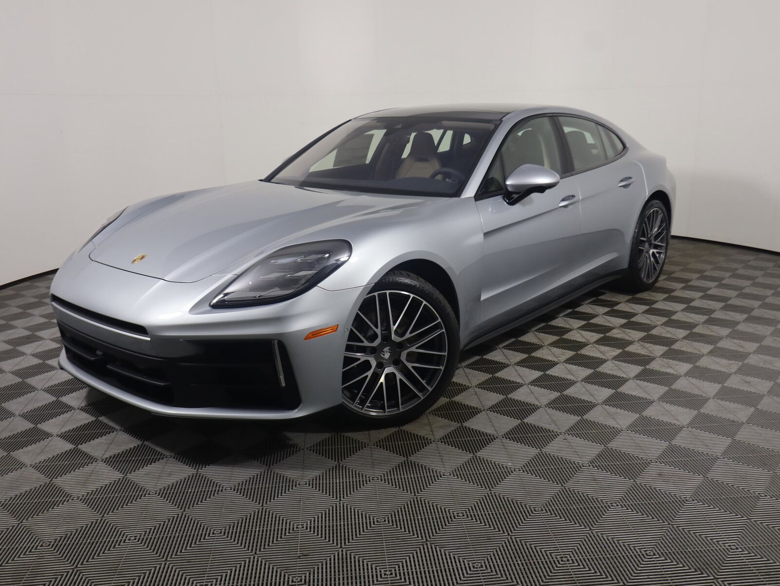 2026 PORSCHE Panamera