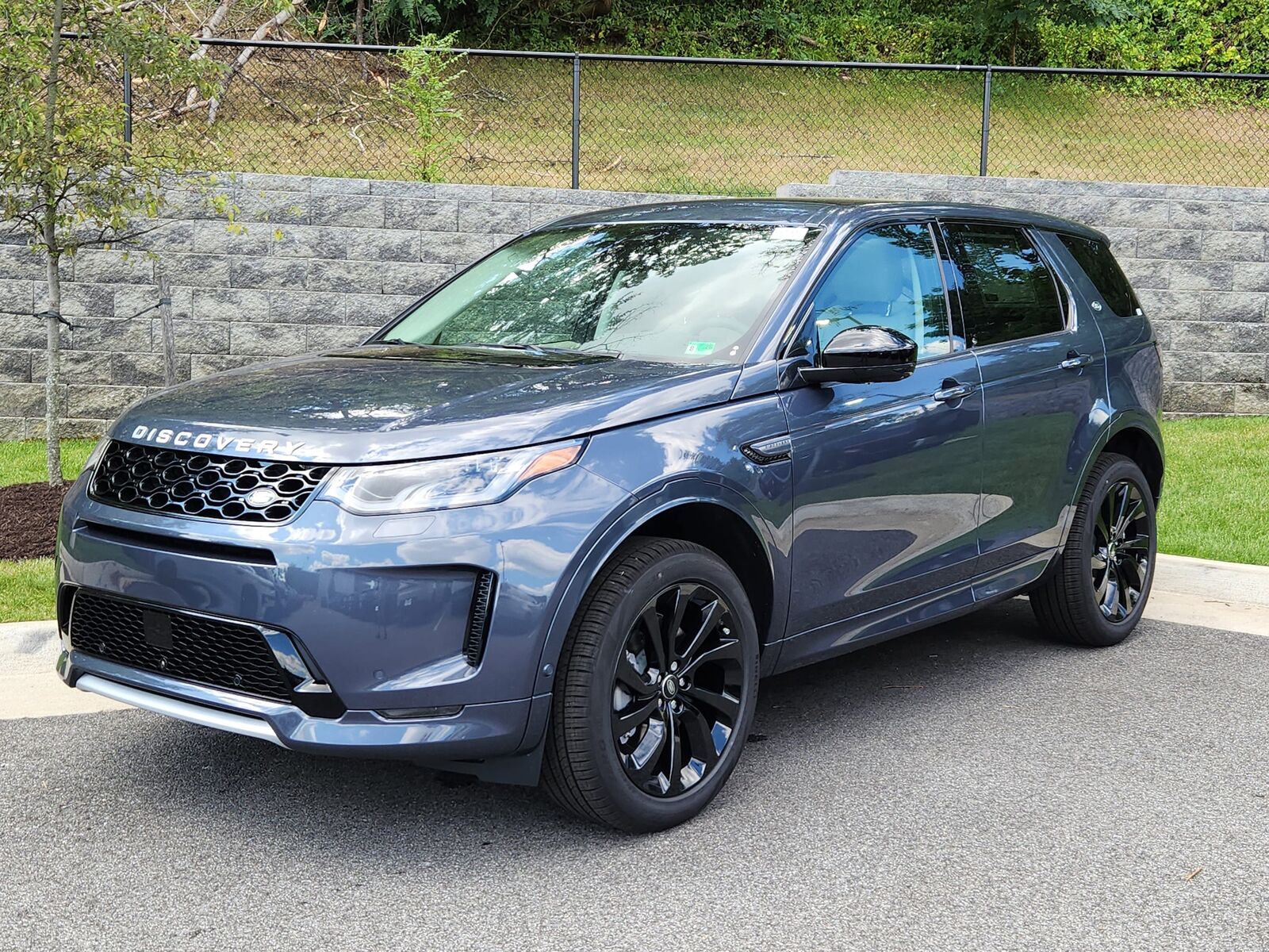 2025 LAND ROVER Discovery Sport