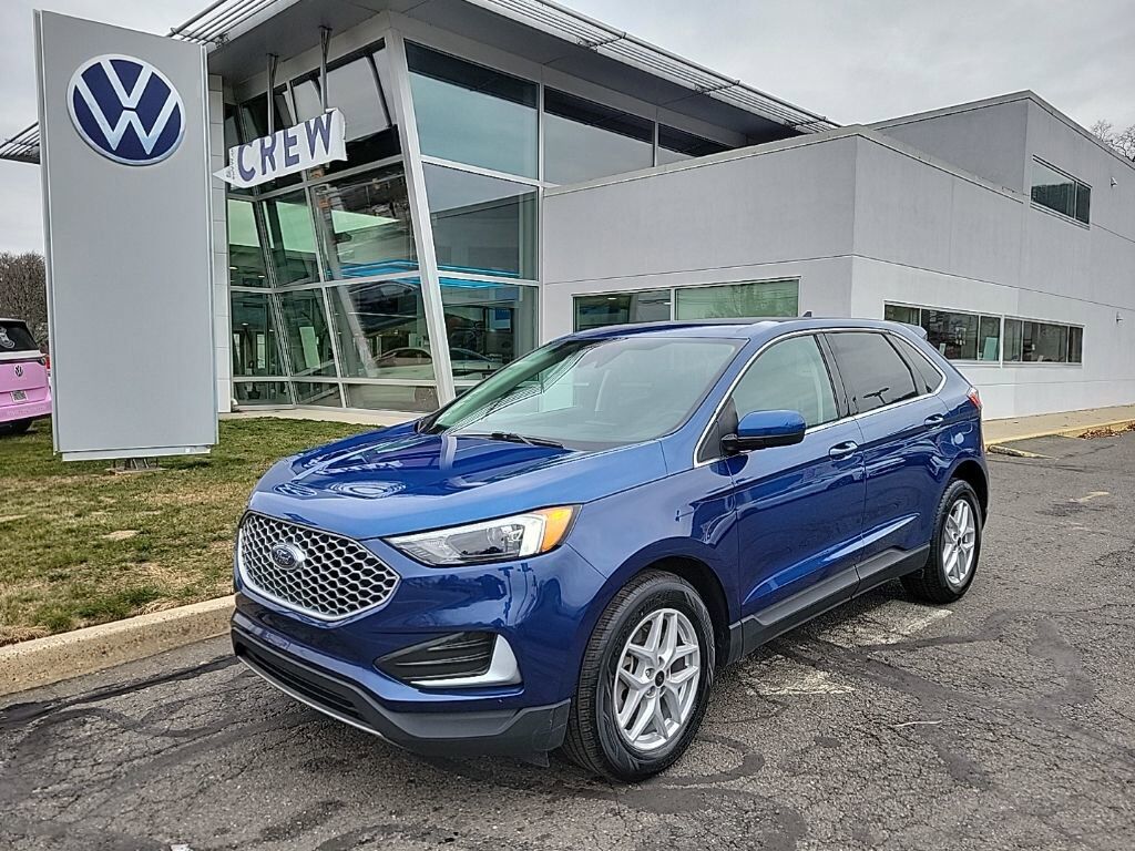 2023 FORD Edge
