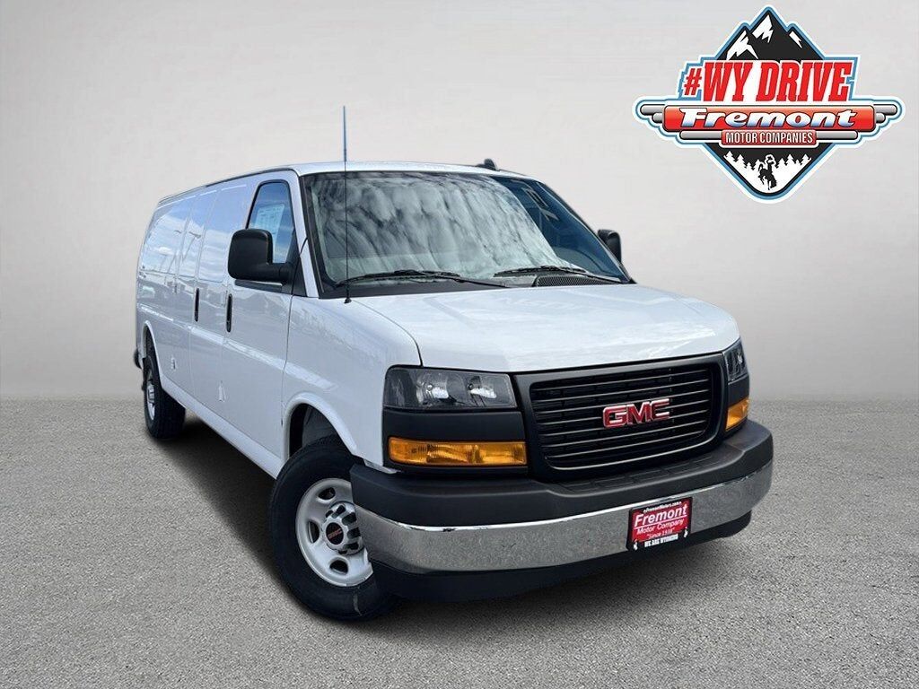 2025 GMC Savana