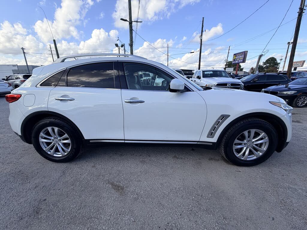 Infiniti FX35