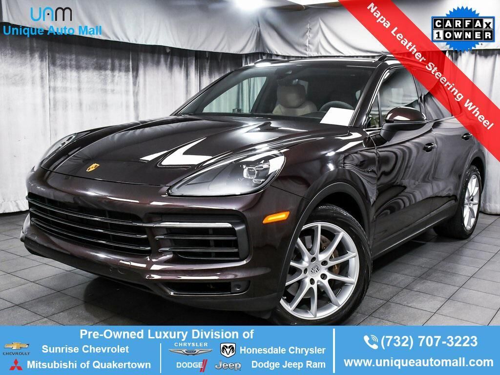 2022 PORSCHE Cayenne