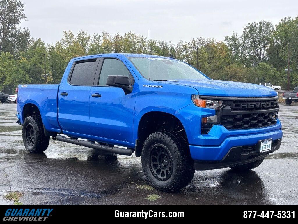 2025 CHEVROLET Silverado