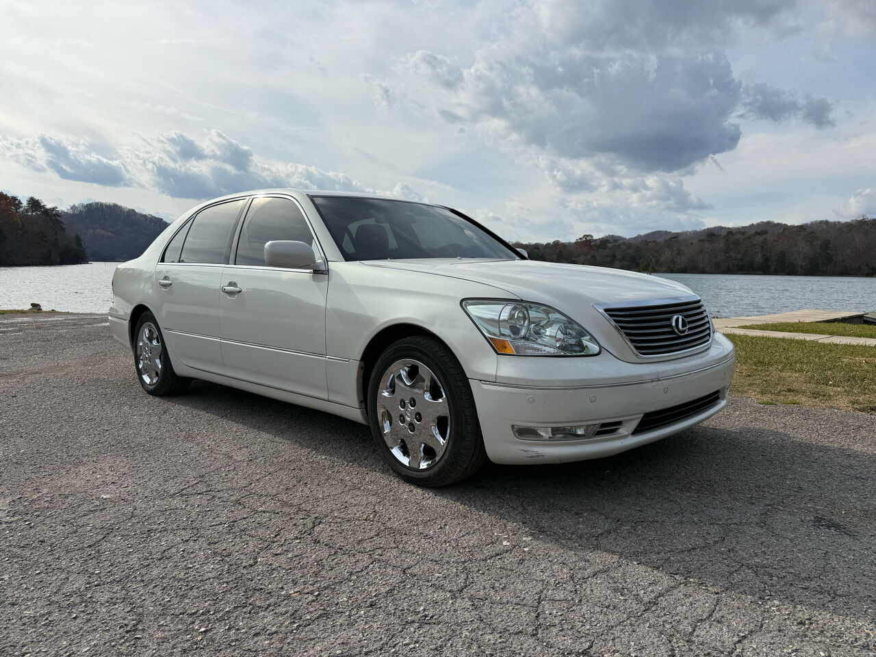 2004 LEXUS LS