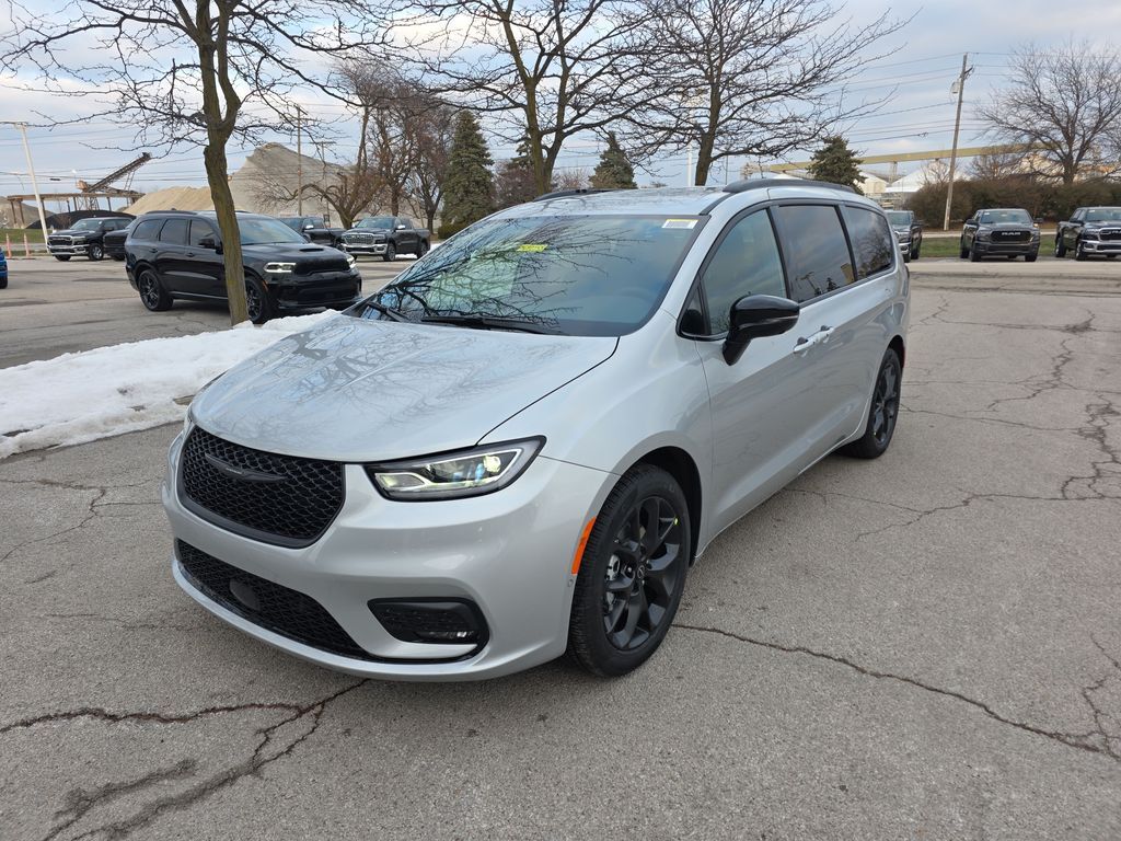 2026 CHRYSLER Pacifica