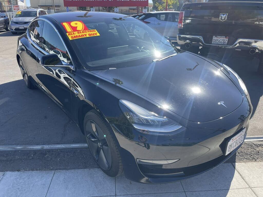 2019 TESLA Model 3