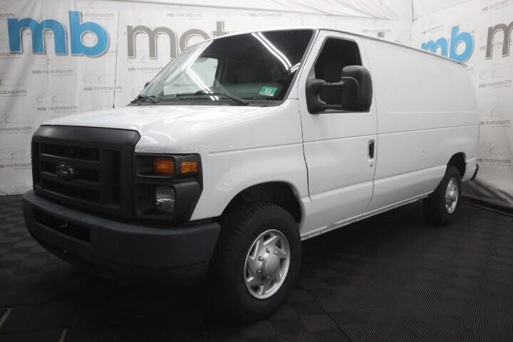 2013 FORD E-250