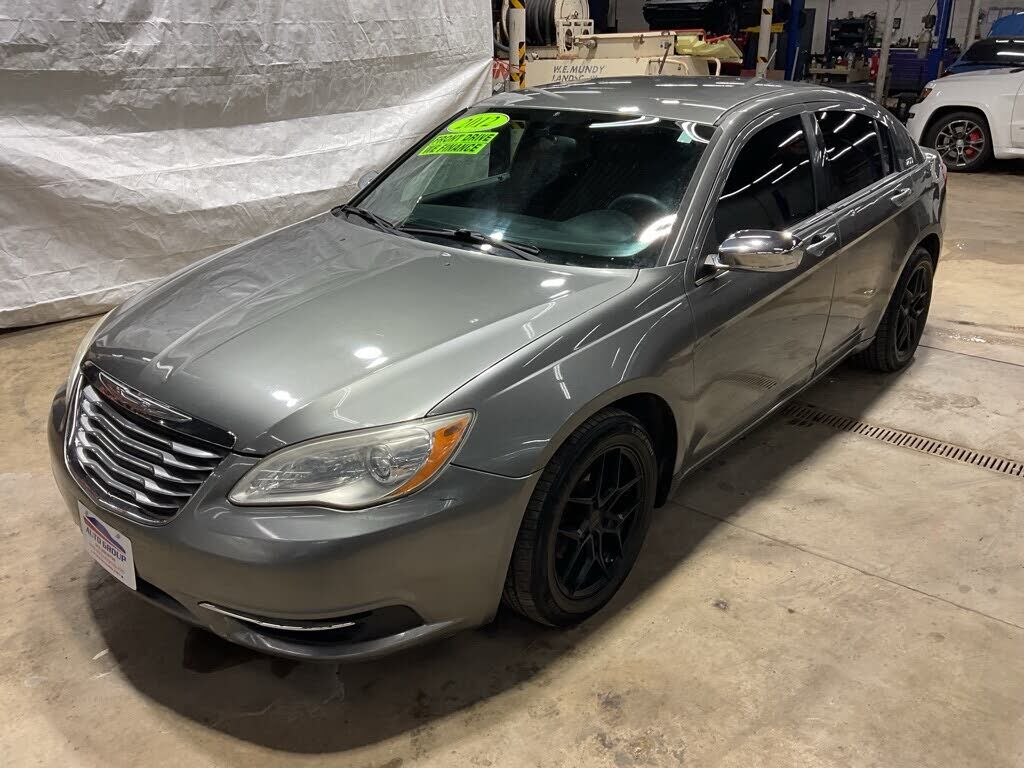 2012 CHRYSLER 200