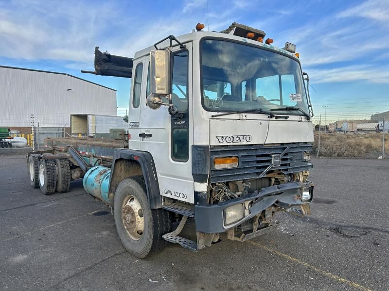 1997 VOLVO TRUCK FE