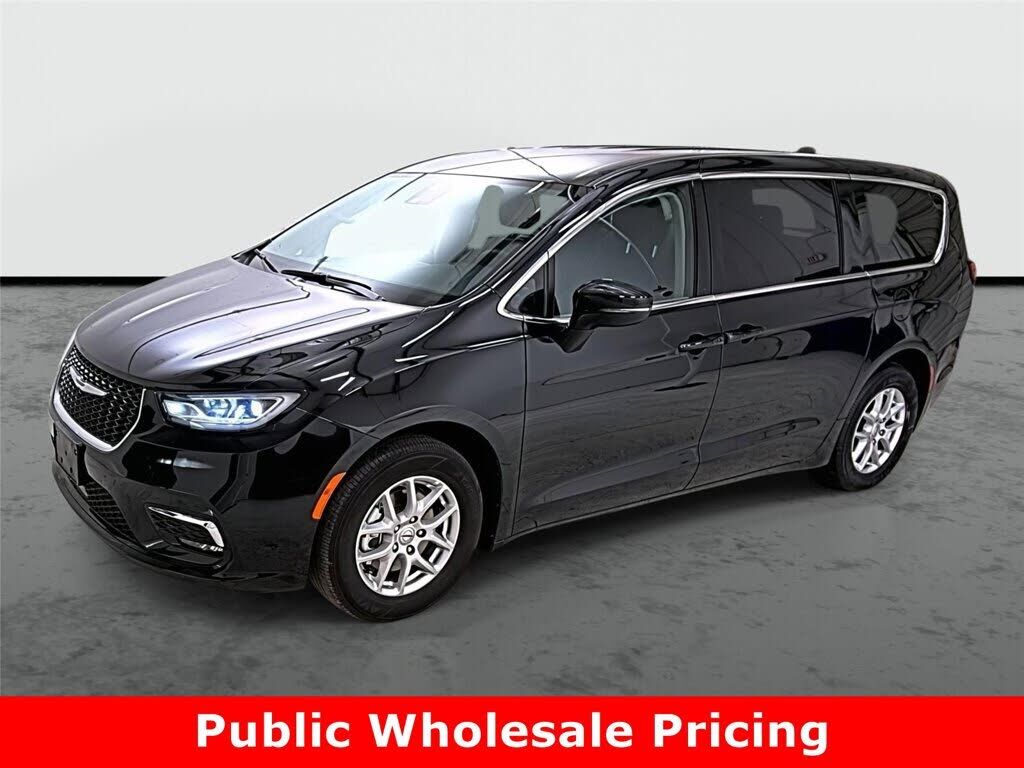 2024 CHRYSLER Pacifica