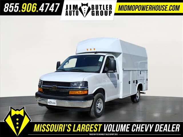 2025 CHEVROLET Express