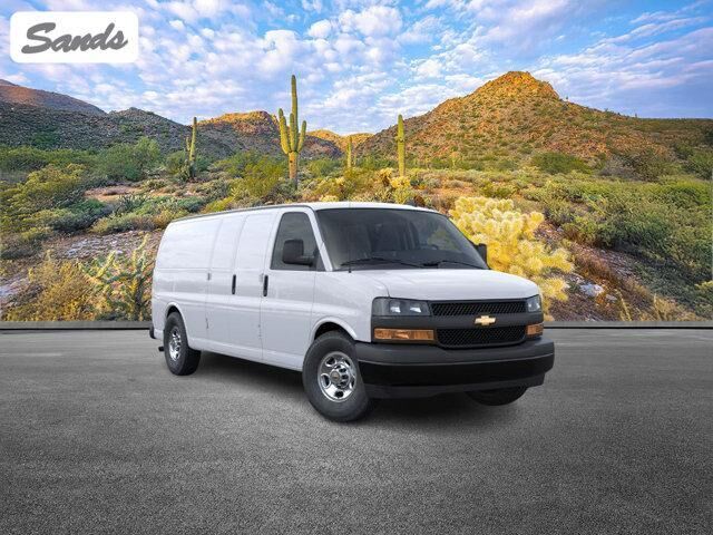 2025 CHEVROLET Express