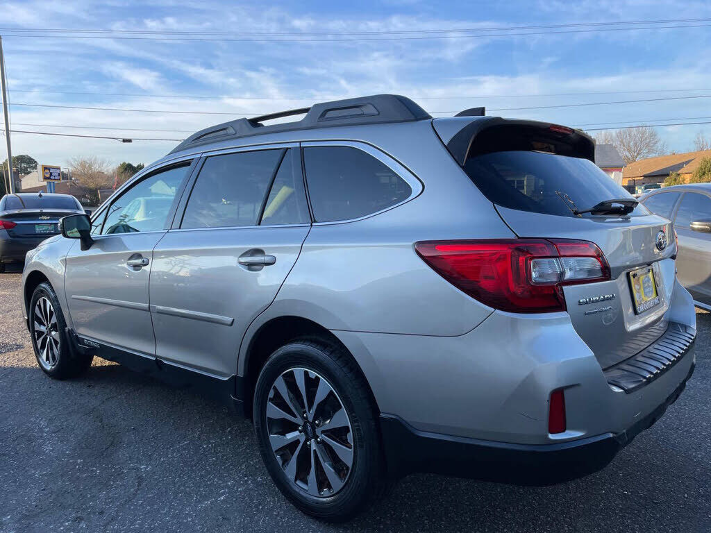 2016 SUBARU Outback