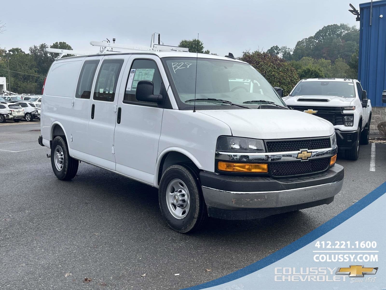 2025 CHEVROLET Express