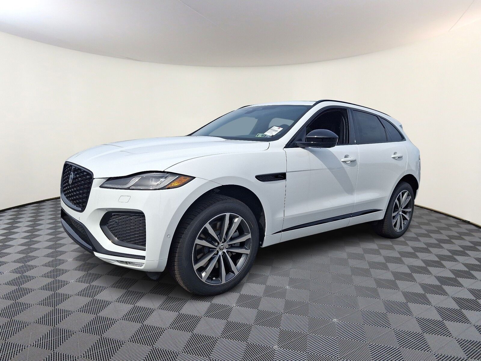 2026 JAGUAR F-Pace
