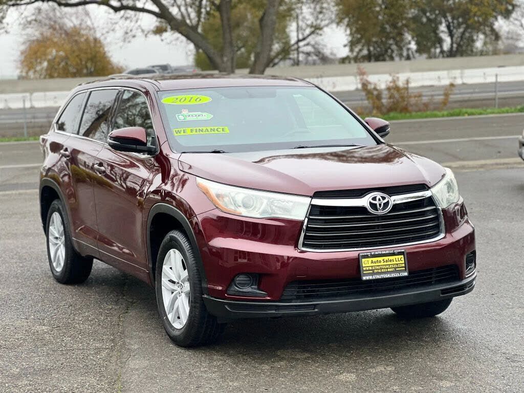 2016 TOYOTA Highlander