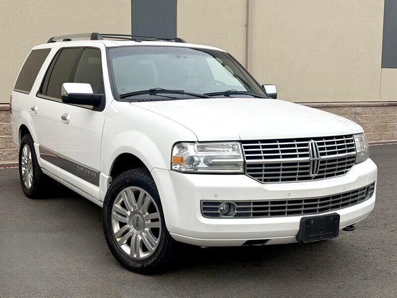 2014 LINCOLN Navigator