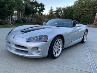 2004 DODGE Viper